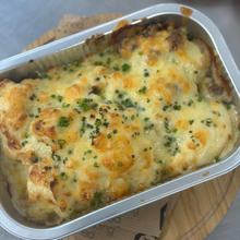 Load image into Gallery viewer, Cauliflower Cheese (Serves 4)